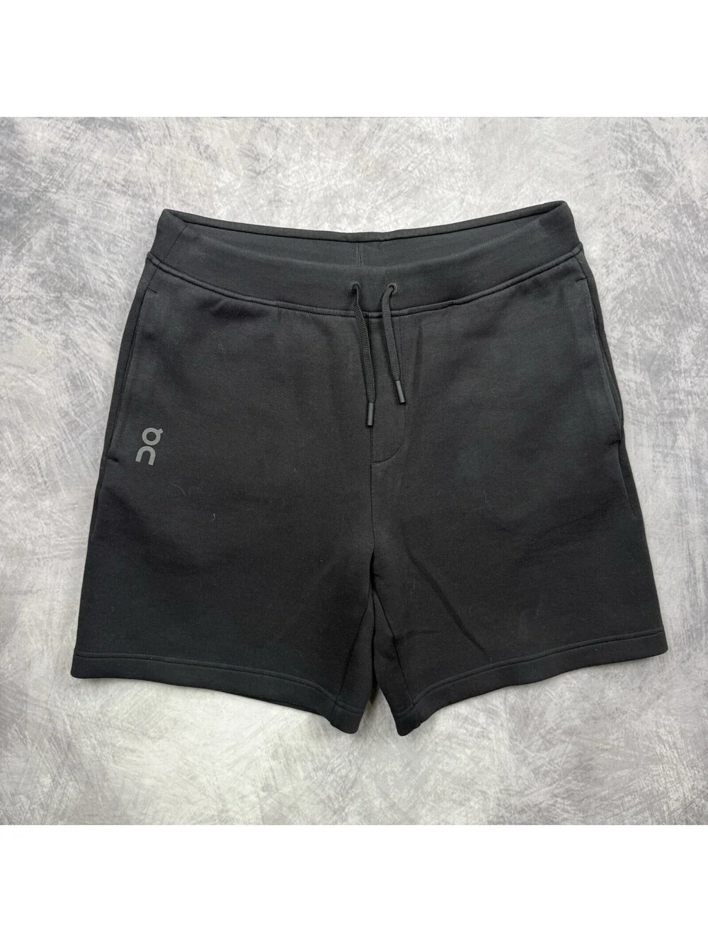 On Cloud Focus Tech Shorts Men’s Size Medium Black Sweat Shorts